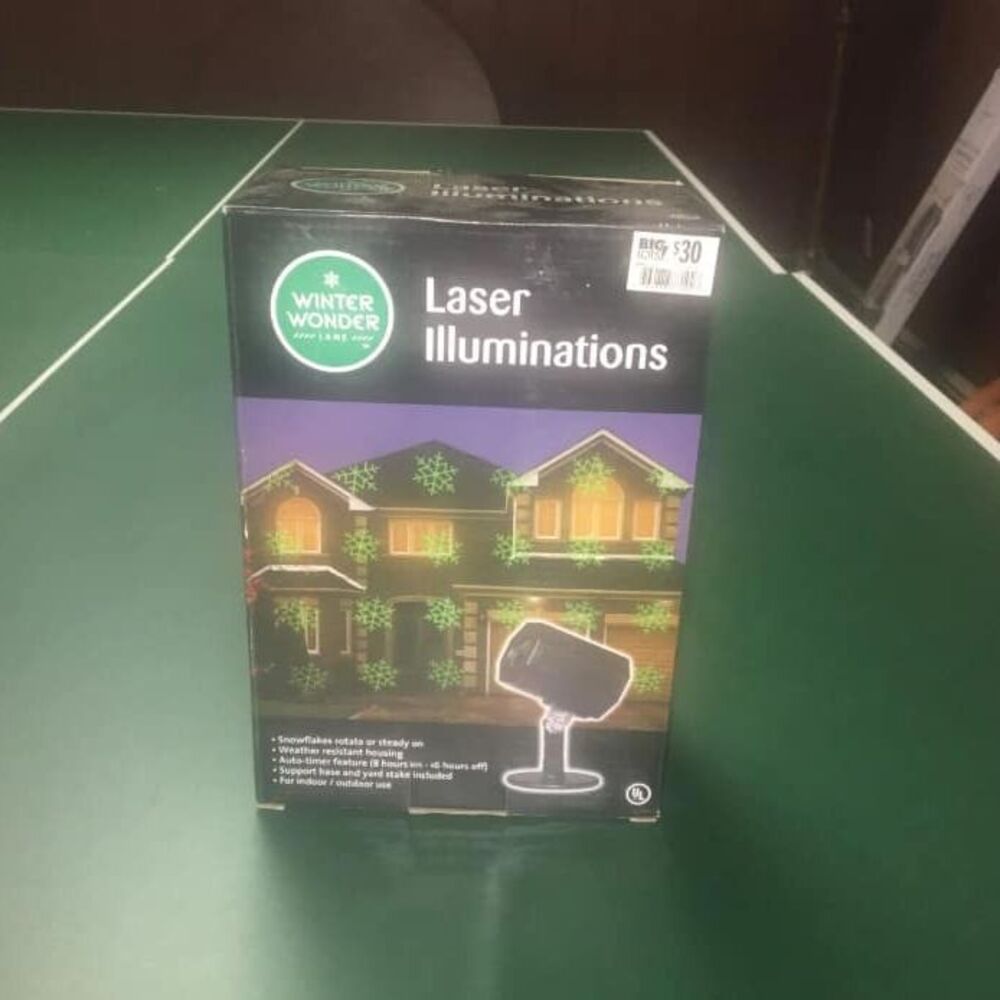 Laser Illuminations Snowflake Projection Light - Brand New